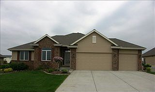 1st image of 1003 Edgewater Dr