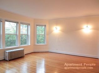 7005 N Ridge Blvd APT 2W, Chicago, IL 60645