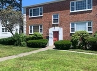 16 Abington Ave #1R, Holbrook, MA 02343