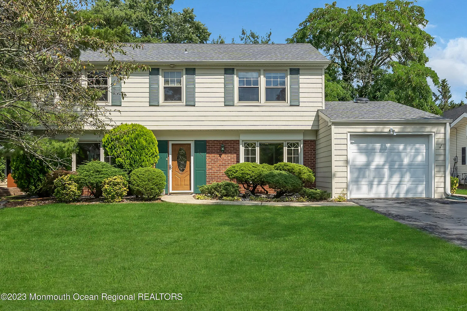 183 Deerfield Lane photo 1