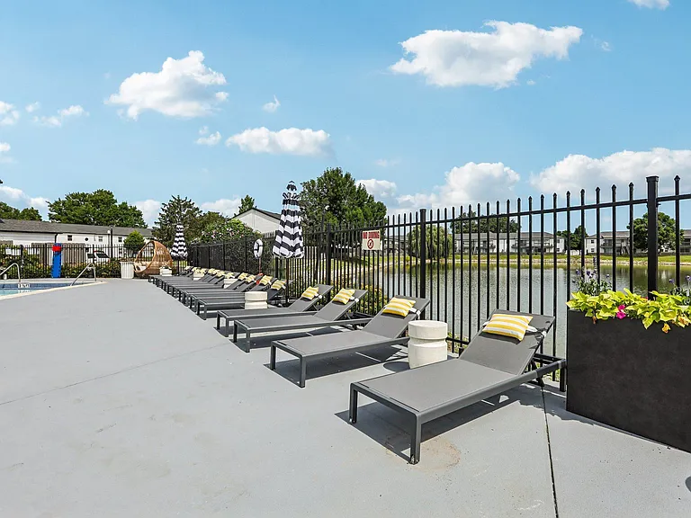 Lake Castleton Apartments — Photo 34