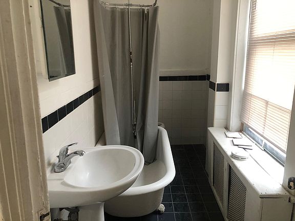 3rd image of 474 Madison Ave APT 1