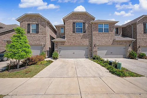 537 Hutchinson Ln Photo 1