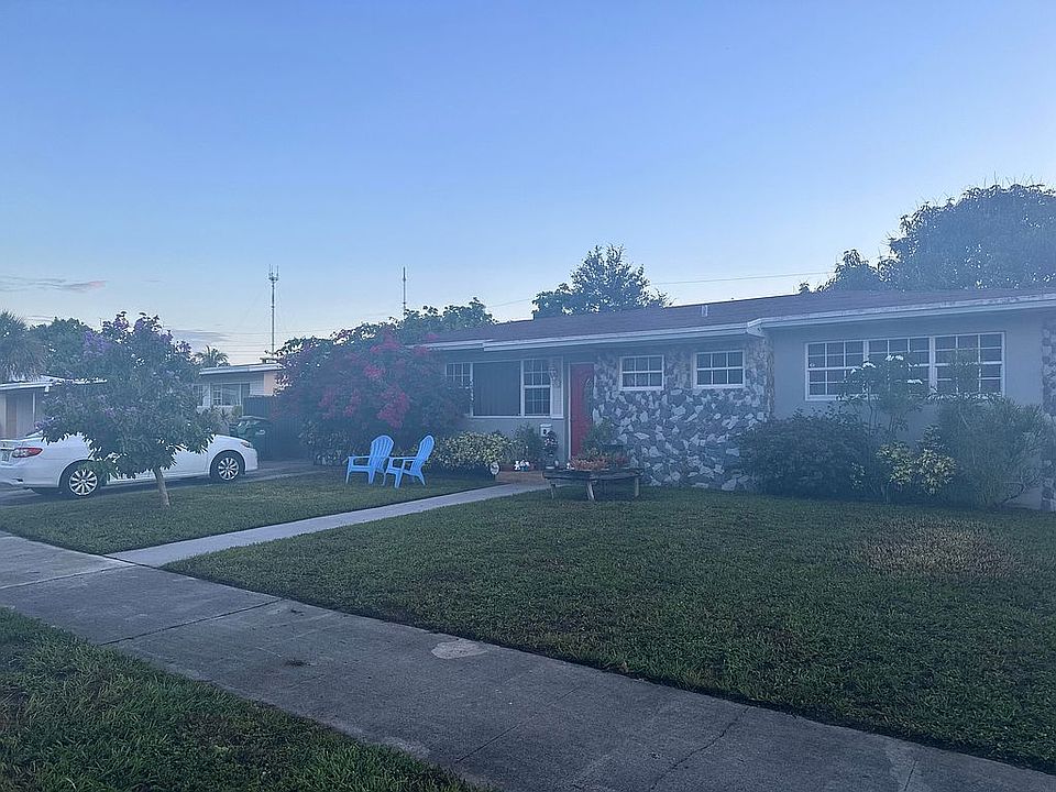 1st image of 115 NW 196th St