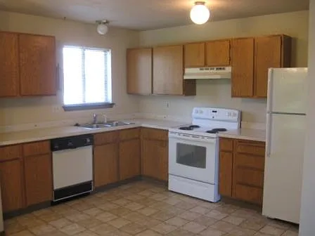 1522 W Koch Street — Photo 2