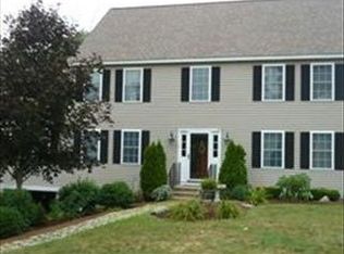 25 Old Quarry Rd, Wrentham, MA 02093