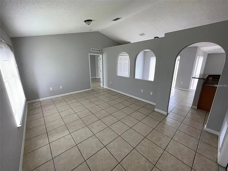 723 Parrot Ct — Photo 15