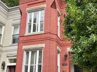 831 8th St NE, Washington, DC 20002