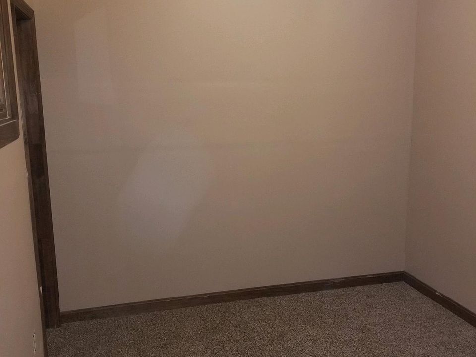 2nd image of 124 Adams St #1
