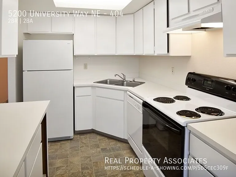 5200 University Way NE #404 — Photo 21