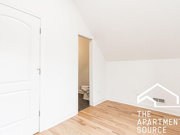 5th image of 1631 N Honore St #3F