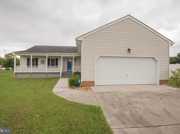 760 Bagby St, West Point, VA 23181