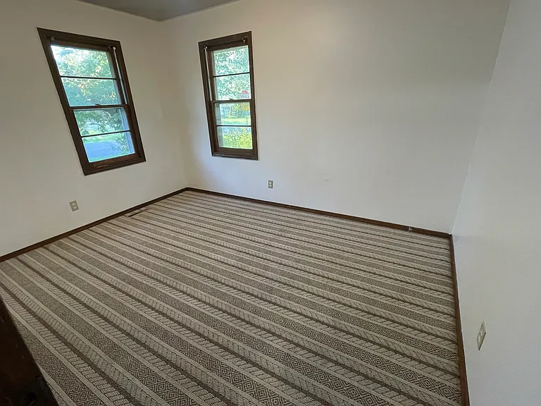 2901 W Walnut St — Photo 11