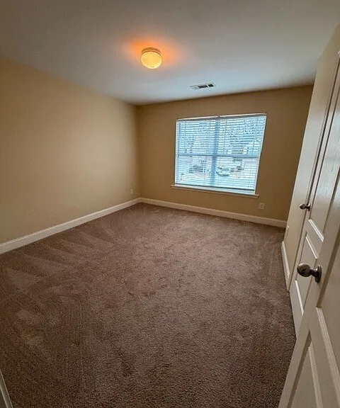 157 Northfield Cir — Photo 10