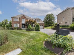 6 Martha Ct, Canonsburg, PA 15317