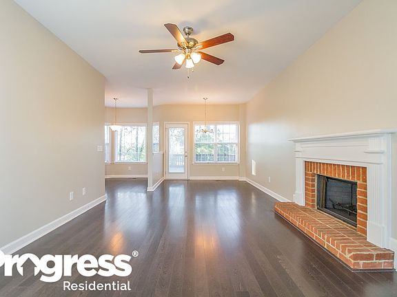 2nd image of 2119 Geneva Dr