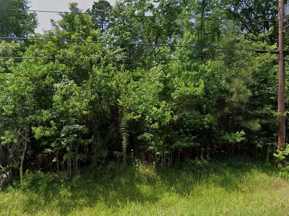 White Oak Dr, Huffman, TX 77336
