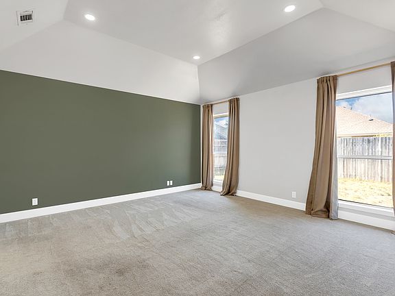 4th image of 3609 Springmont Dr