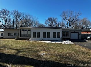 28 Longview Dr, Jeffersonville, IN 47130