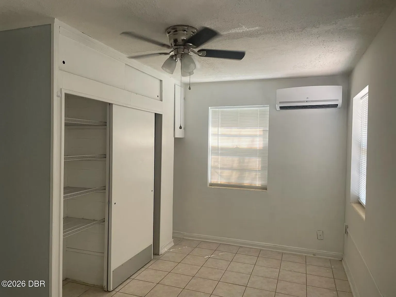 1 bed, 1.0 bath, 575 sqft, $1,295 — Photo 2