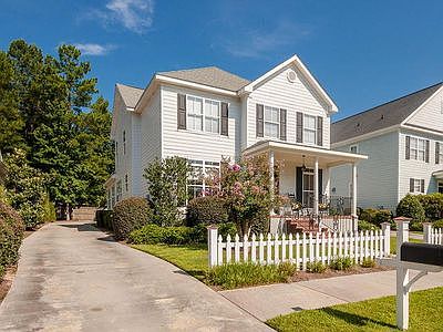 3rd image of 929 Mitchell Ln