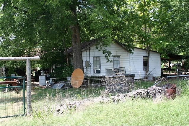 2nd image of 2700 W Upshur Ave