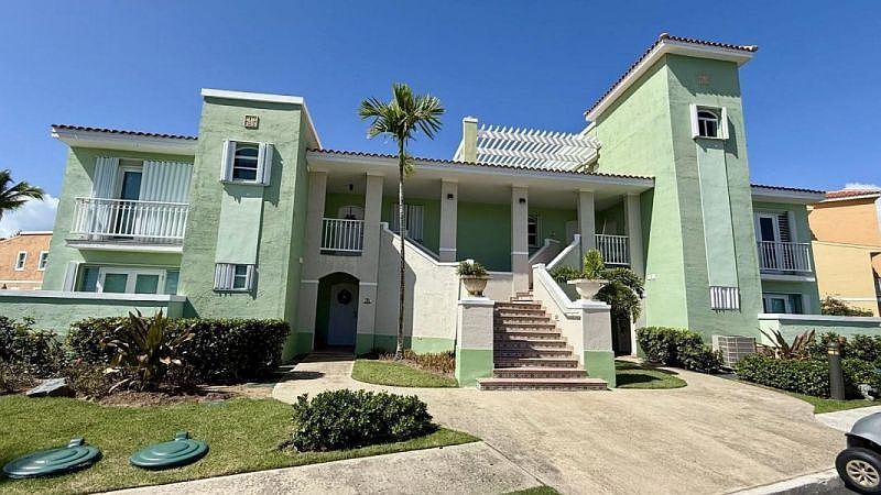 1st image of Cond Fairlakes #3-apt 8244