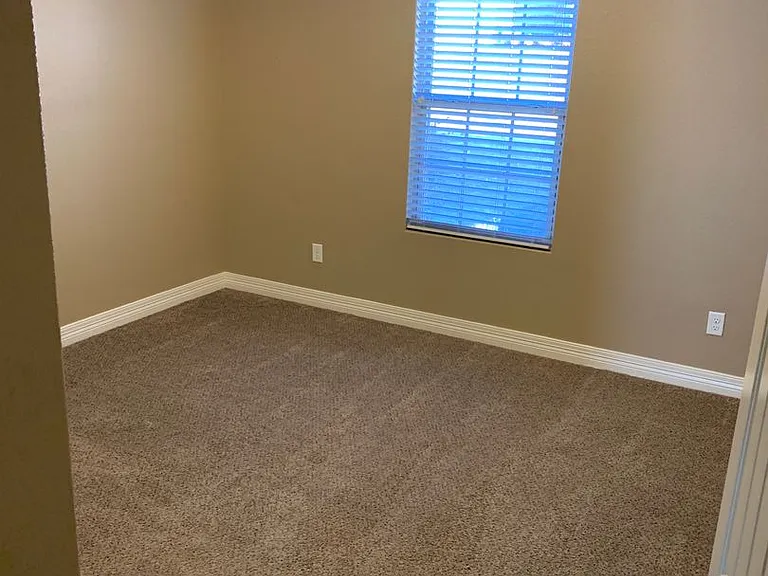 2471 Pleasant Willow Dr — Photo 4
