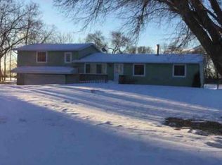 6851 2nd Avenue Cir E, Williston, ND 58801