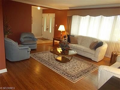 2nd image of 588 Jefferson Dr