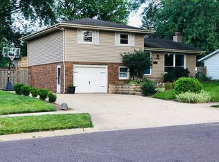 419 Brookcrest Dr, Washington, IL 61571