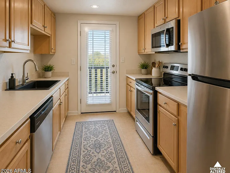 1927 E Hampton Ave #203 — Photo 8