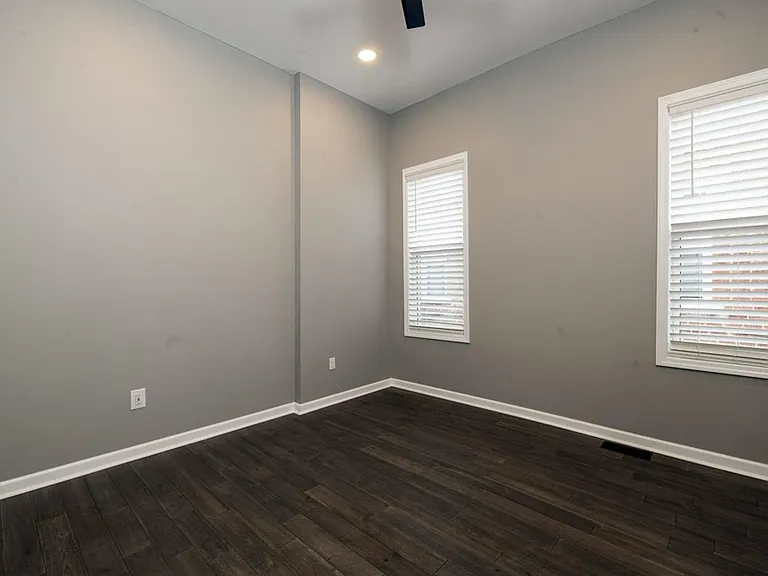 Clark Pl 60-64 MLR — Photo 8
