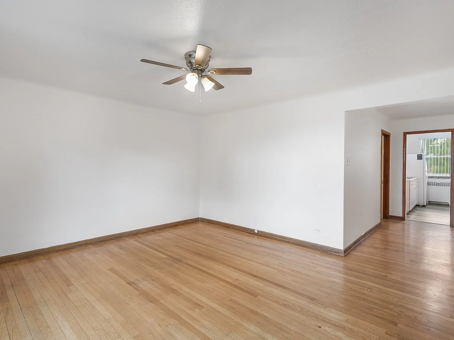 Josephine Apartments — Photo 3