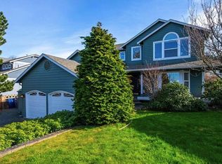 3211 Oakes Ave, Anacortes, WA 98221