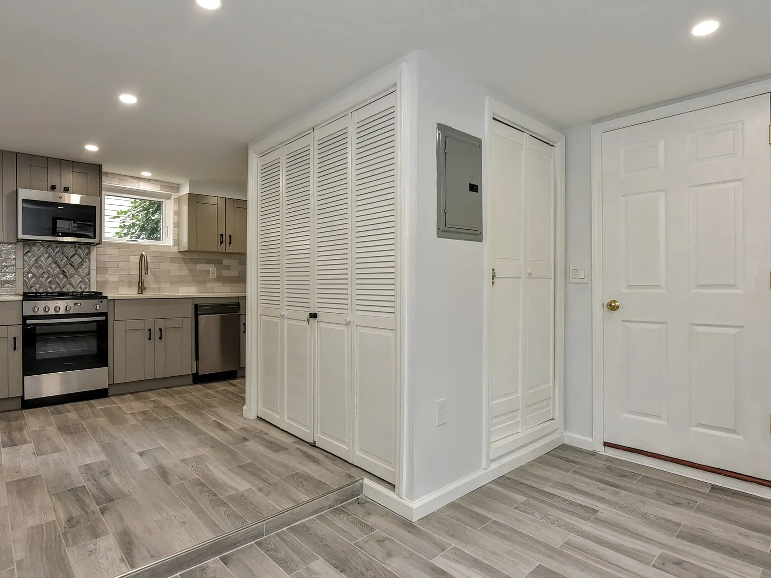 1 bed, 1000 sqft, $2,300 — Photo 4