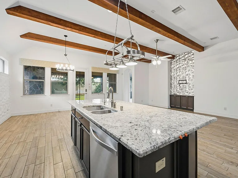 2019 Wild Peregrine Cir — Photo 24
