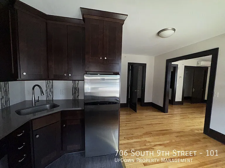 706 S 9th St — Photo 19