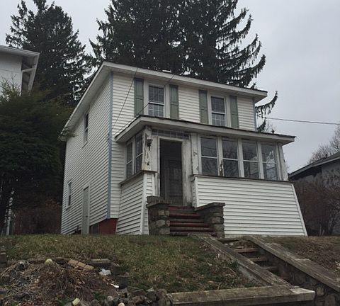 5th image of 81 Fowler Ave