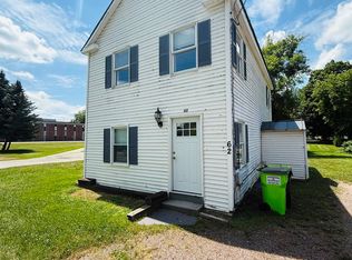 62 Elm St, Castleton, VT 05735