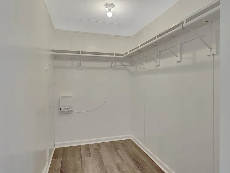 2751 Malvern Ave — Photo 36