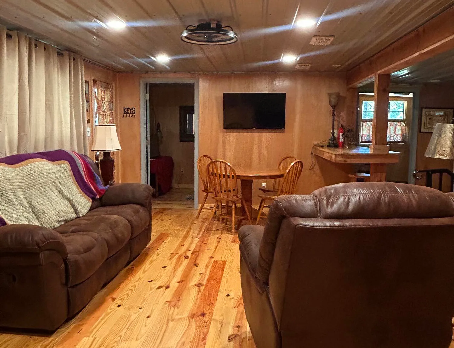 2 bed, 1.0 bath, 1000 sqft, $1,500 — Photo 4
