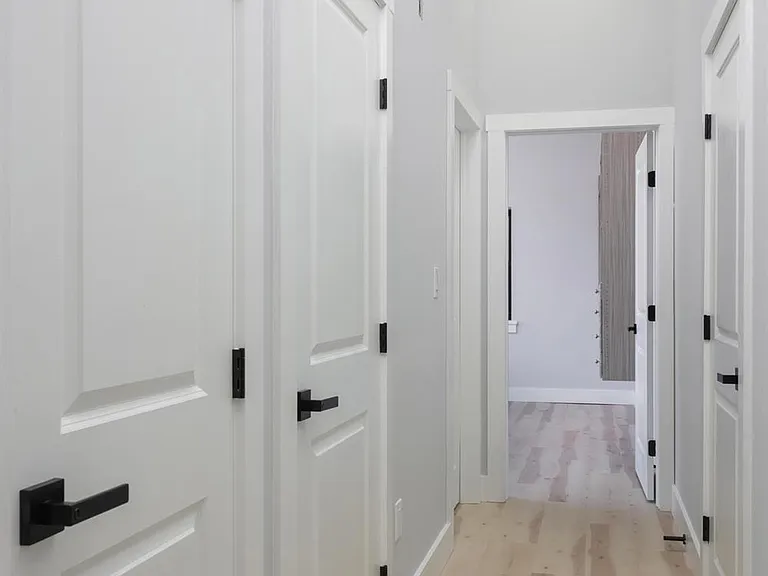 365 George St #1 — Photo 10