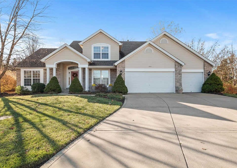 1st image of 1610 Broadsword Ln