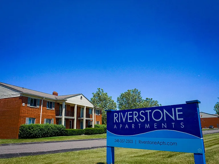 Riverstone — Photo 11