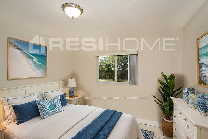 10855 SW 152nd Ter — Photo 9