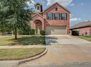 501 Promise Creek Dr, Arlington, TX 76002
