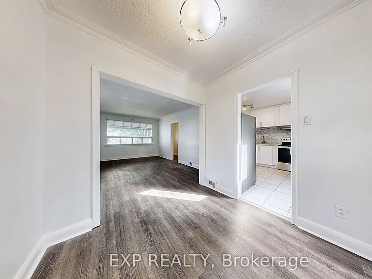 47 Boyce Ave S — Photo 11