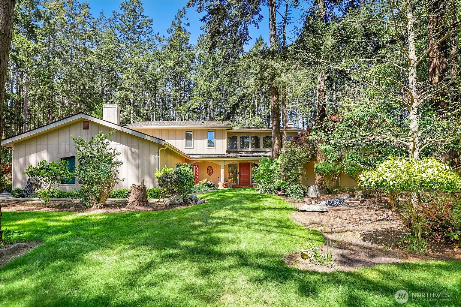 1614 McKinnon Drive photo 1