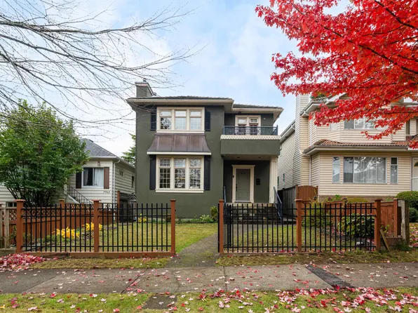 7949 Montcalm St, Vancouver, BC V6P 4P2